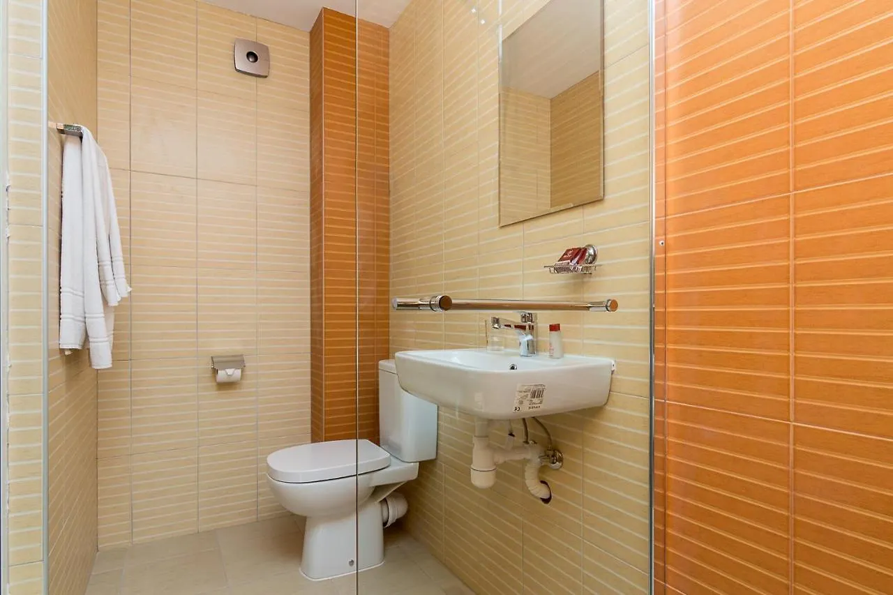 Family Hotel Madrid Σόφια