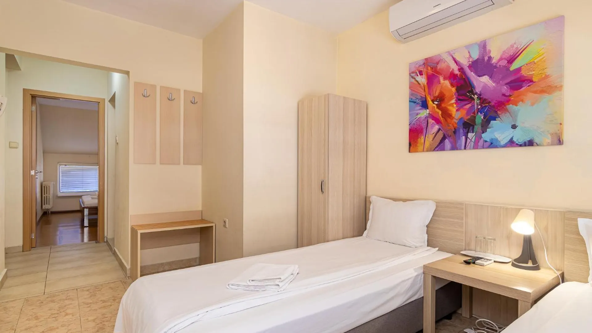 Family Hotel Madrid Σόφια 0*,