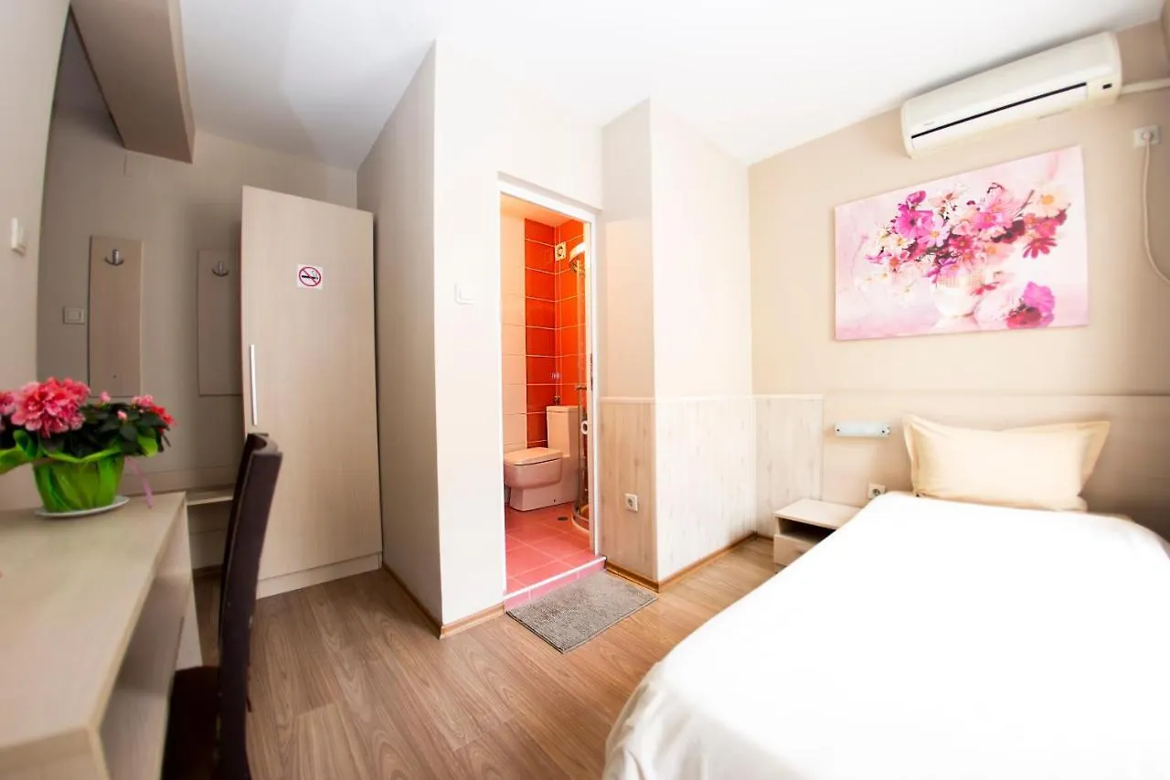 Family Hotel Madrid Σόφια 0*,