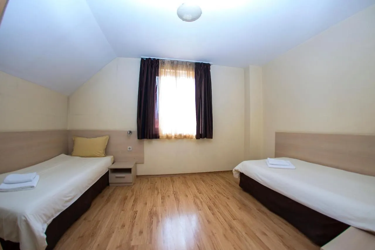Family Hotel Madrid Σόφια