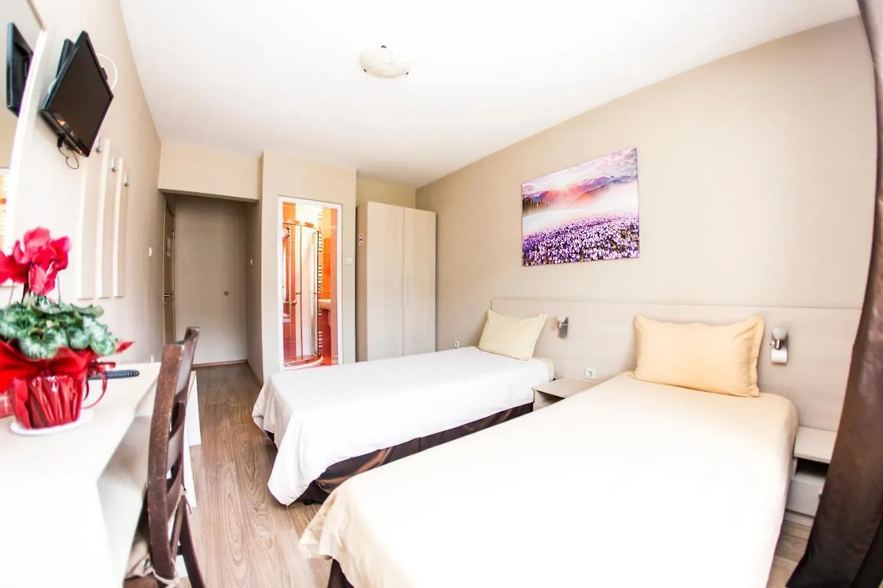 Family Hotel Madrid Sofia
