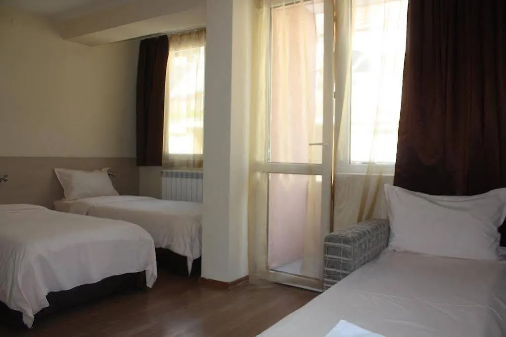 Family Hotel Madrid Σόφια
