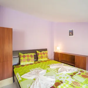 3* Гостевой дом Peter Pan House