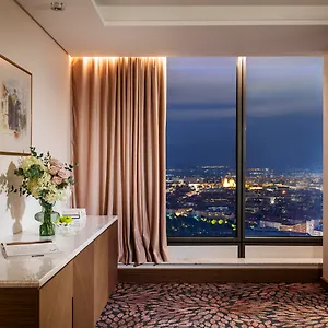 5* Отель Grand Millennium