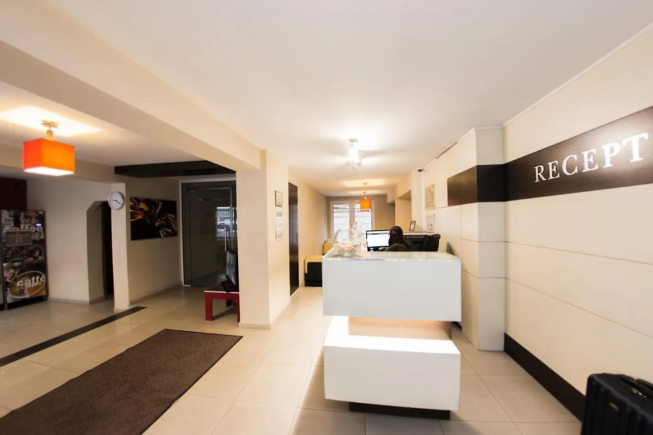 Family Hotel Madrid Sofia 0*,